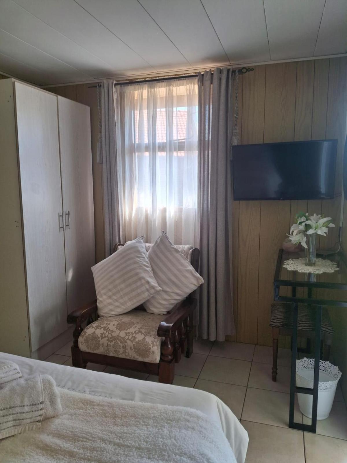 Isabel'S B & B Крюгерсдорп Номер фото